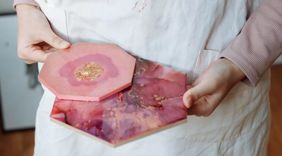 Bubble Removal Techniques in Resin Casting