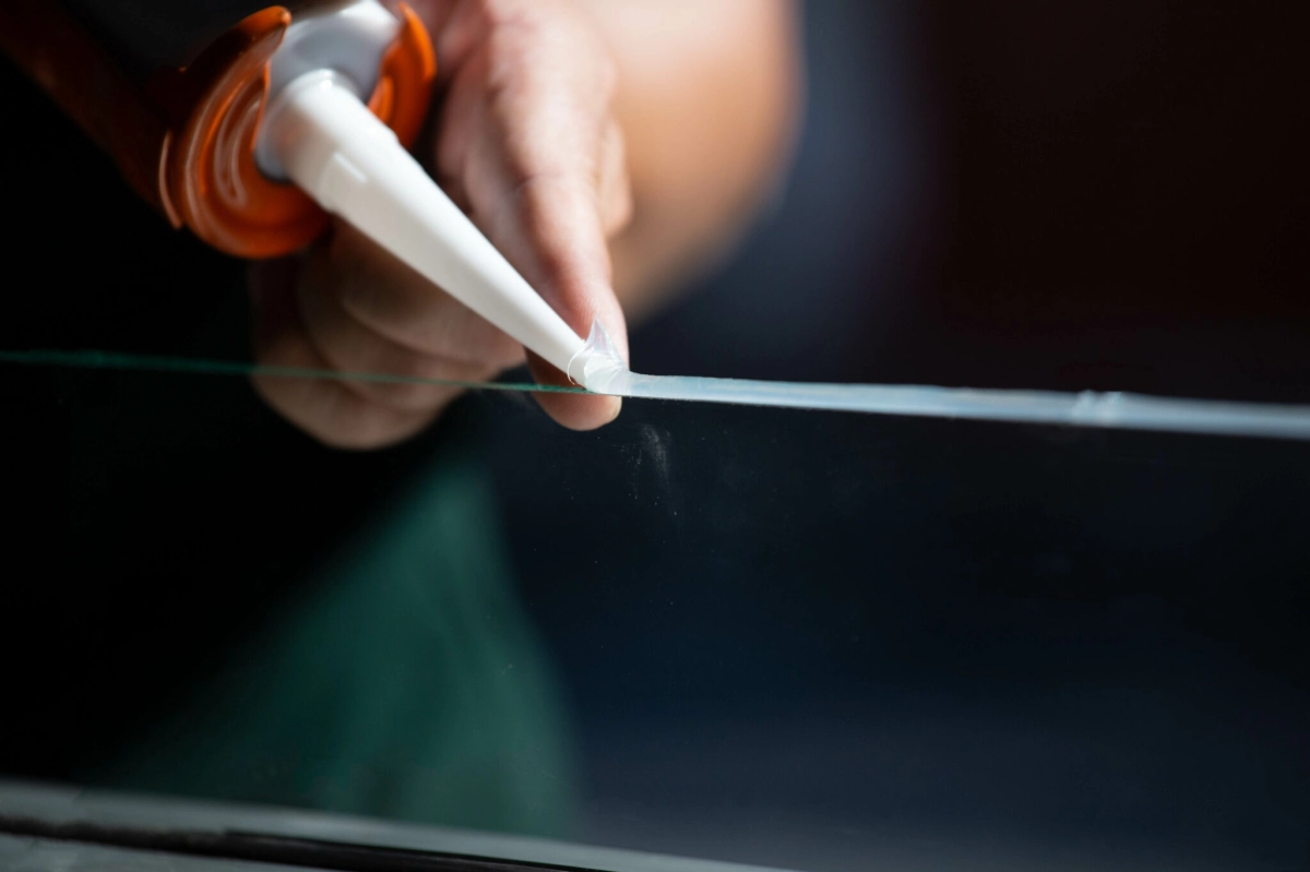Silicone Oil Cleaning Tools and Solvents